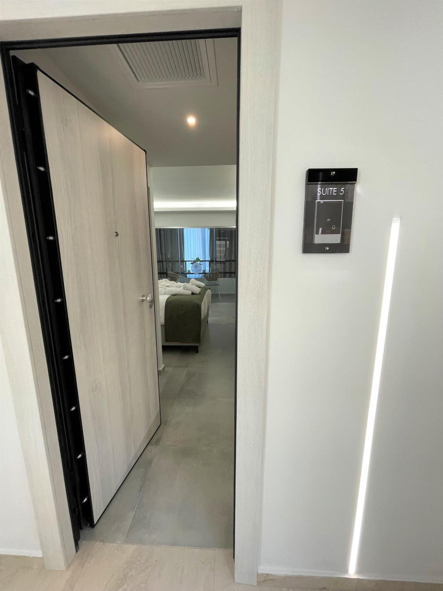 Chic Centre Suites Ateny Zewnętrze zdjęcie